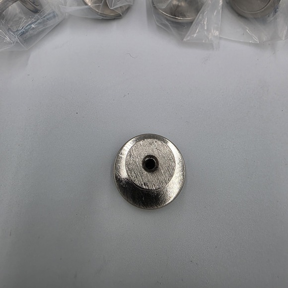 11 pc Satin Nickel Cabinet Drawer Pulls Knobs 1 1/4" Round Knob New - Picture 3 of 4